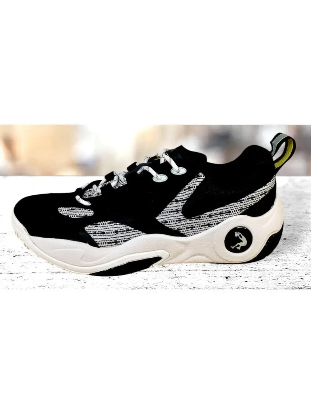 Shaq Raq Low Men's Basketball Shoes US Size 11 Black /White New With Box